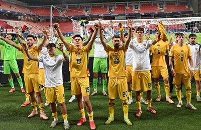 Vestea finalului de an: Matteo Duțu a fost luat de AC Milan la Riad! » Căpitanul naționalei U21 luptă cu Interul lui Cristi Chivu pentru Supercupă