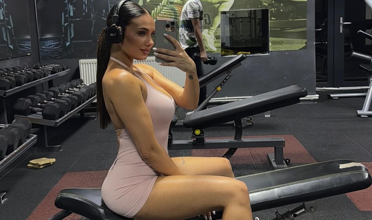 Antrenoare de fitness, fosta ispită de la „Insula Iubirii” va fi noua prezentatoare de la „Observator”