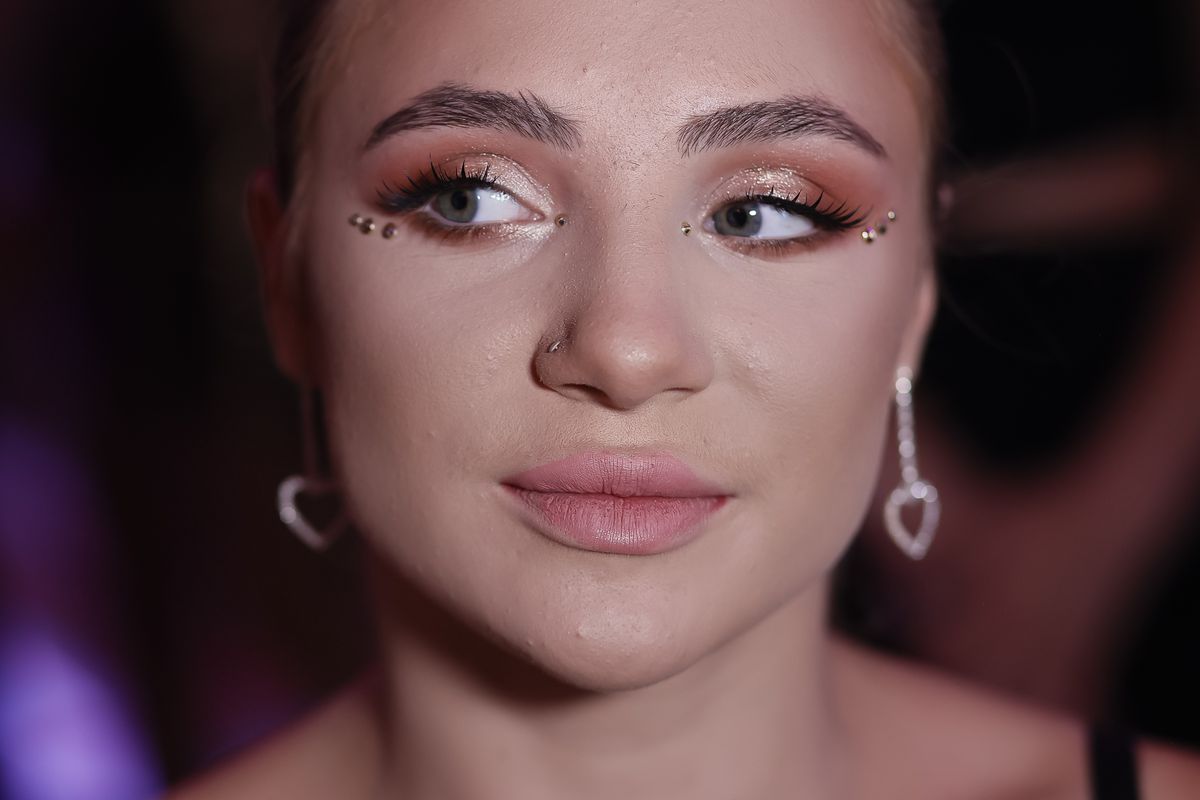 Simona Radiș Sabrina Voinea modele modă Bukarest Fashion Week