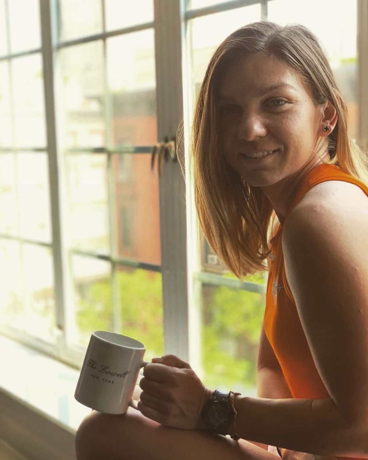 VIDEO Simona Halep, cu Bentley-ul de 300.000 de euro prin București! Ce a postat tenismena de la întâlnirea cu iubitul