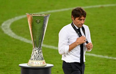 De-asta e așa nervos? Conte, țepuit de un escroc cu 30 de milioane la Londra!