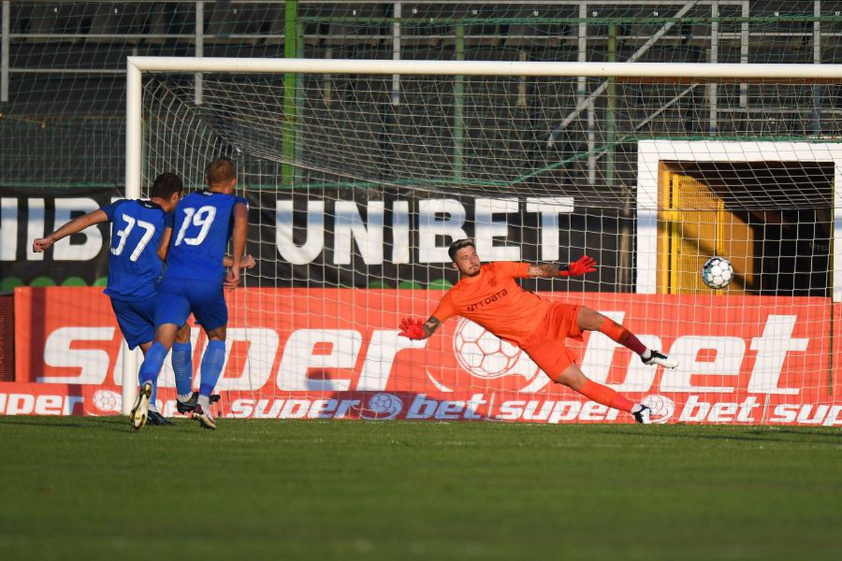 CLINCENI - CFR CLUJ 1-2. Dan Petrescu anunță schimbări masive în lot: „Unii trebuie să plece”