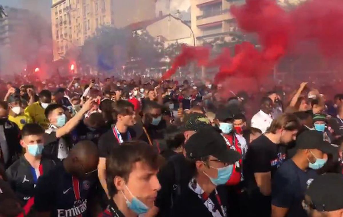 PSG - BAYERN. VIDEO 5.000 de fani ai lui PSG văd finala pe stadion! Imagini senzaționale dinaintea meciului