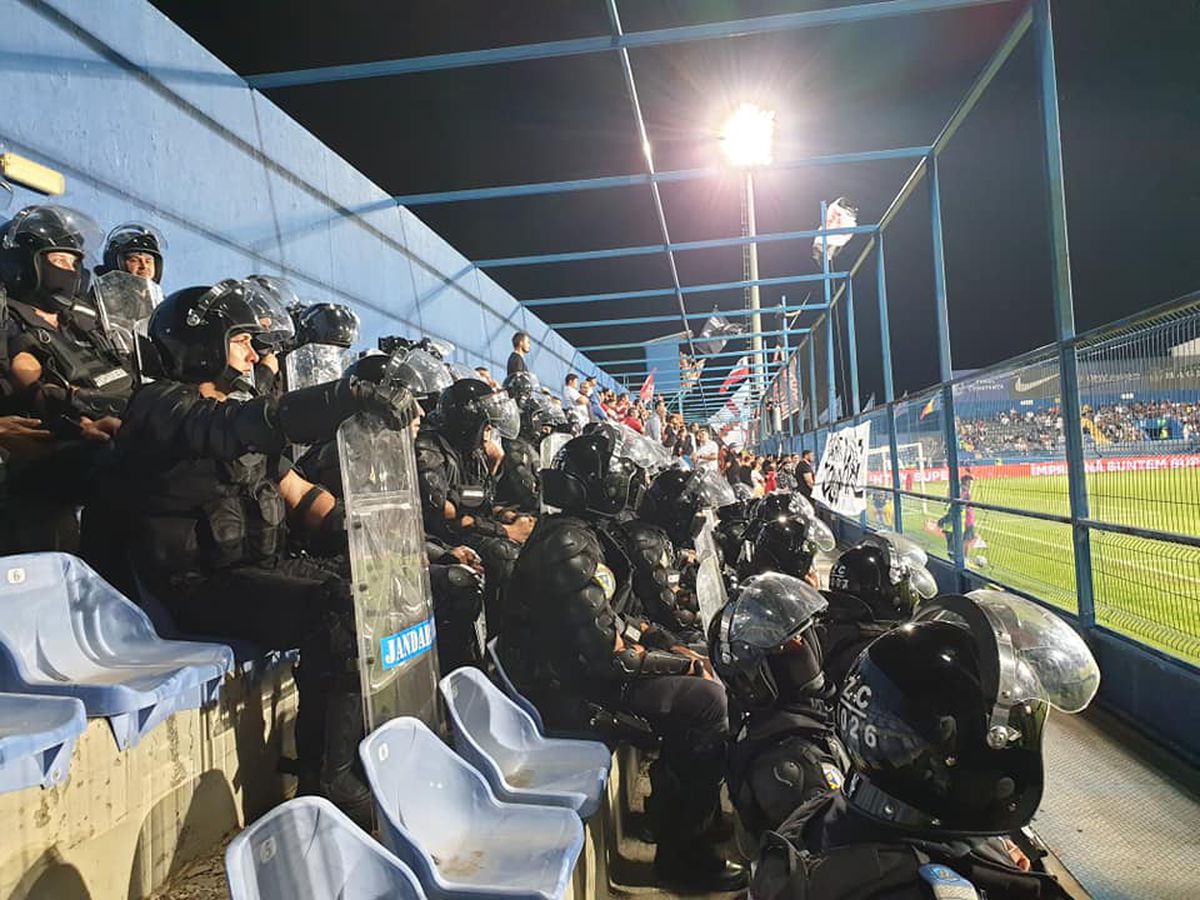 Farul - Dinamo 3-0 // Peluza oaspeților