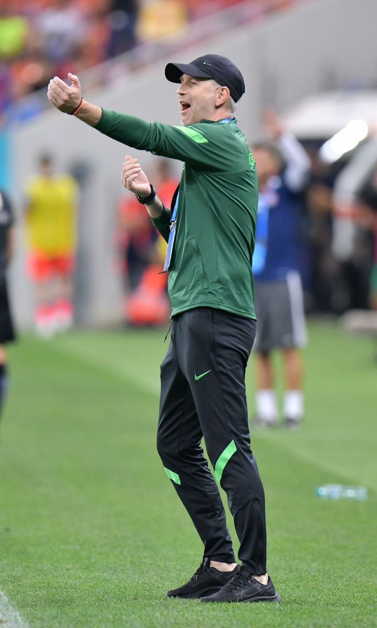 A luat 4! Fotbalistul care a dezamăgit crunt la debutul lui Edi Iordănescu