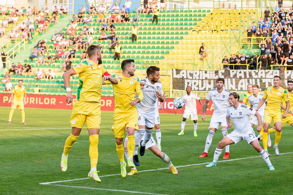 CS Mioveni - FCU Craiova 1-0 » Bănia fierbe! Mutu, a treia înfrângere pe banca oltenilor