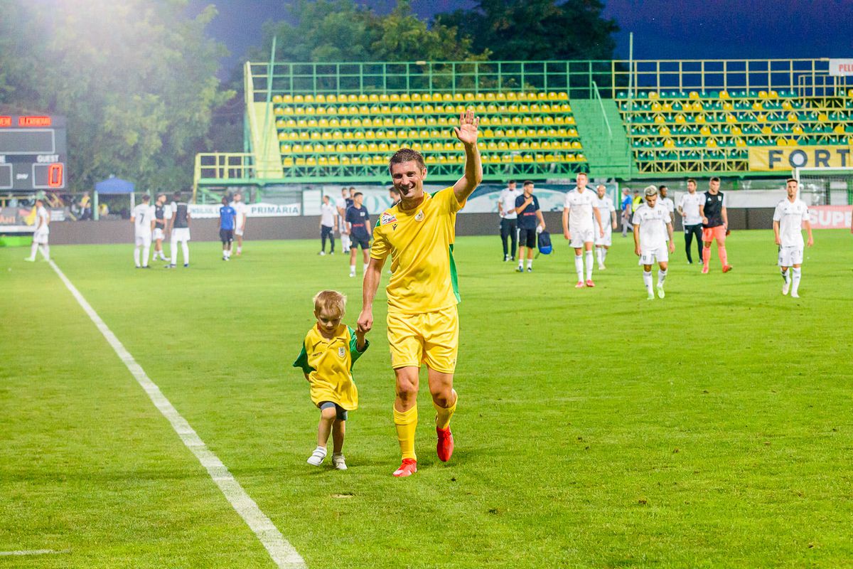 CS Mioveni - FCU Craiova 1-0 » Bănia fierbe! Mutu, a treia înfrângere pe banca oltenilor