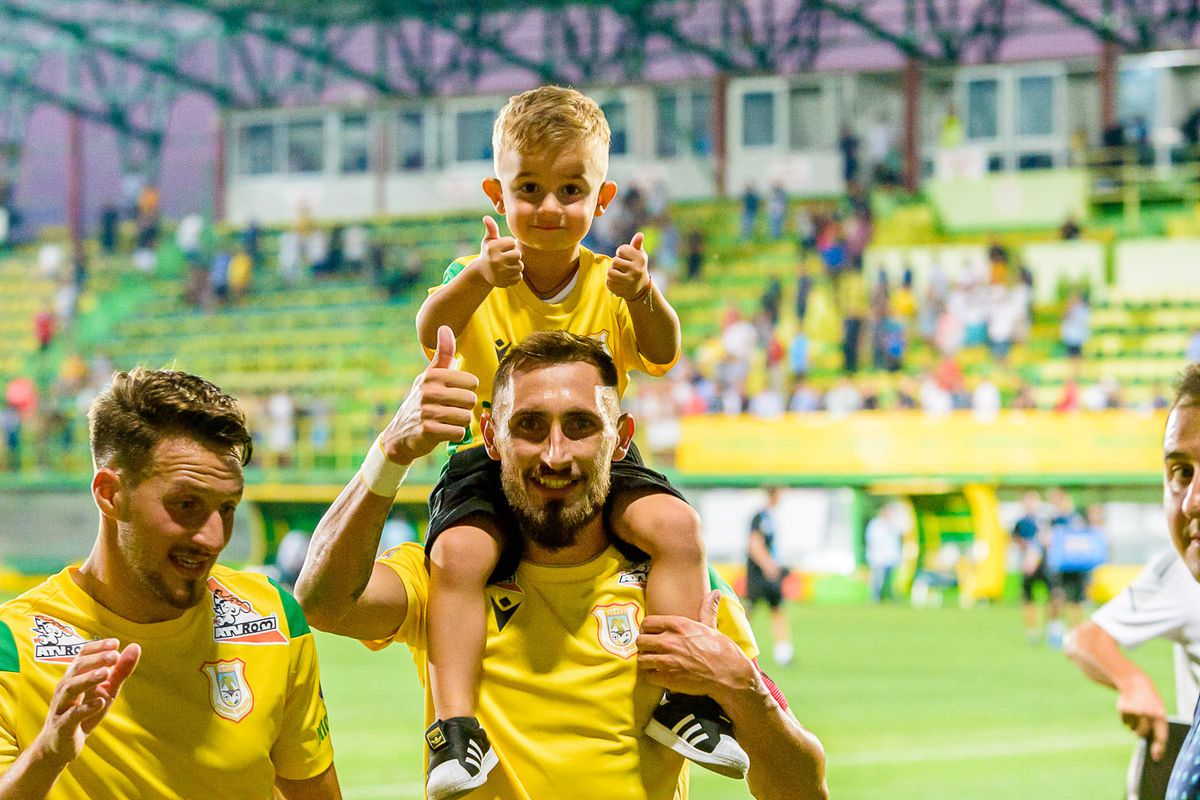 CS Mioveni - FCU Craiova 1-0 » Bănia fierbe! Mutu, a treia înfrângere pe banca oltenilor