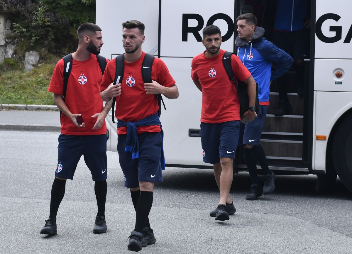 Delegația FCSB a ajuns în Norvegia! Imagini surprinse de GSP la sosirea roș-albaștrilor + personajul-surpriză care i-a însoțit pe români