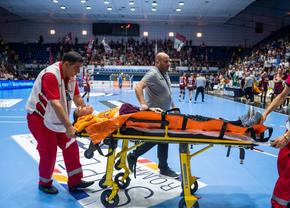 Accidentare HORROR în Supercupa României, Rapid - CSM București » A fost transportată direct la spital