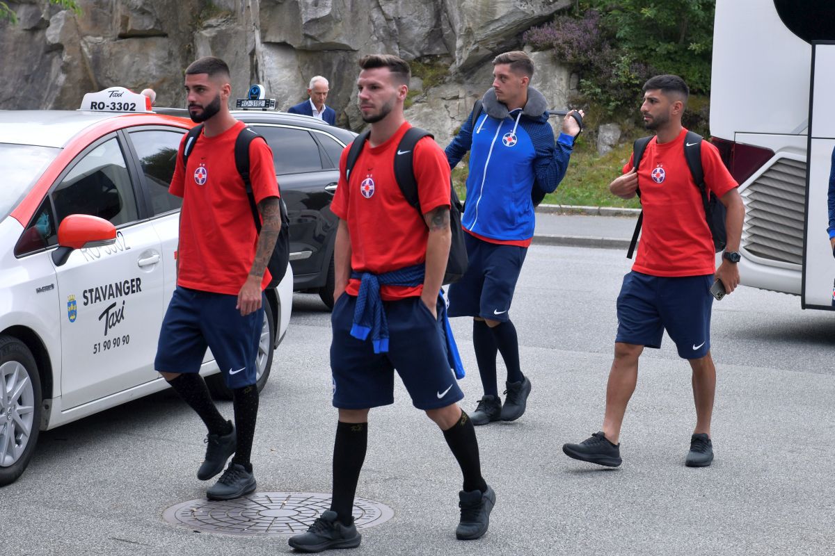 Delegația FCSB a ajuns în Norvegia! Imagini surprinse de GSP la sosirea roș-albaștrilor + personajul-surpriză care i-a însoțit pe români