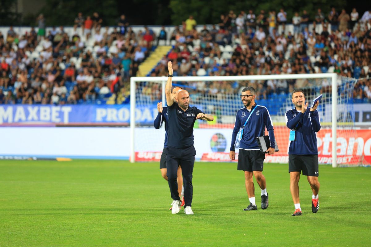 Nu revenirea lui Șumudică la Rapid l-a impresionat cel mai tare pe Tony da Silva: „Antrenorul a venit cu un plus, însă el a adus respect. Jos pălăria!”