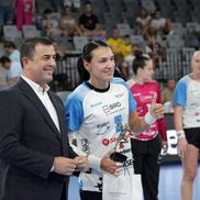 Cristina Neagu a fost desemnată jucătoarea turneului Foto: Facebook FR Handbal