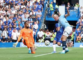 Nopți roșii pentru Haaland. Ce face golgheterul lui City înaintea somnului și cât dă din salariu pe ultimul gadget