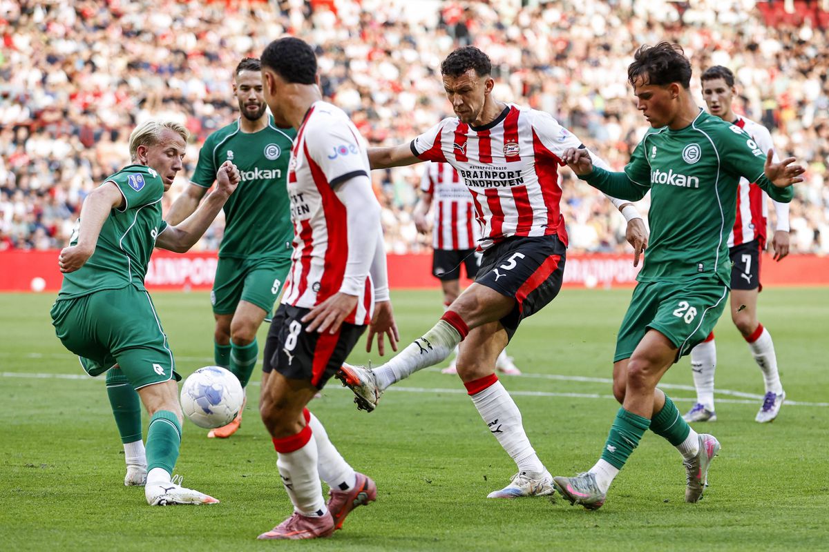 Șase goluri în PSV - Groningen » Dennis Man a debutat! Înlocuitorul lui a marcat o „dublă” după pauză