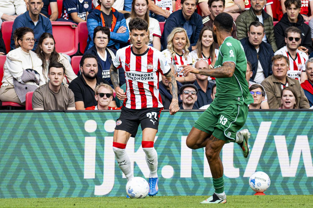 Șase goluri în PSV - Groningen » Dennis Man a debutat! Înlocuitorul lui a marcat o „dublă” după pauză