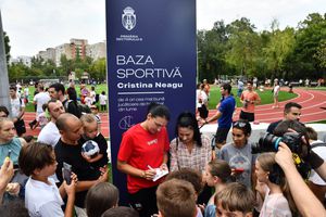Imagini cu baza sportivă „Cristina Neagu”, inaugurată în Sectorul 6: „Mi-aș fi dorit să am aproape de casă o astfel de bază”