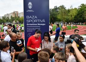 Imagini cu baza sportivă „Cristina Neagu”, inaugurată în Sectorul 6: „Mi-aș fi dorit să am aproape de casă o astfel de bază”