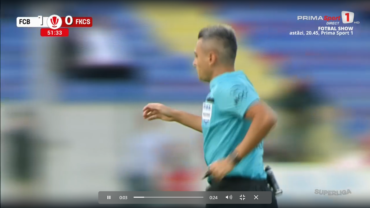 Horațiu Feșnic a uitat cartonașele la vestiare. La propriu! Moment stânjenitor în timpul meciului Botoșani - Csikszereda