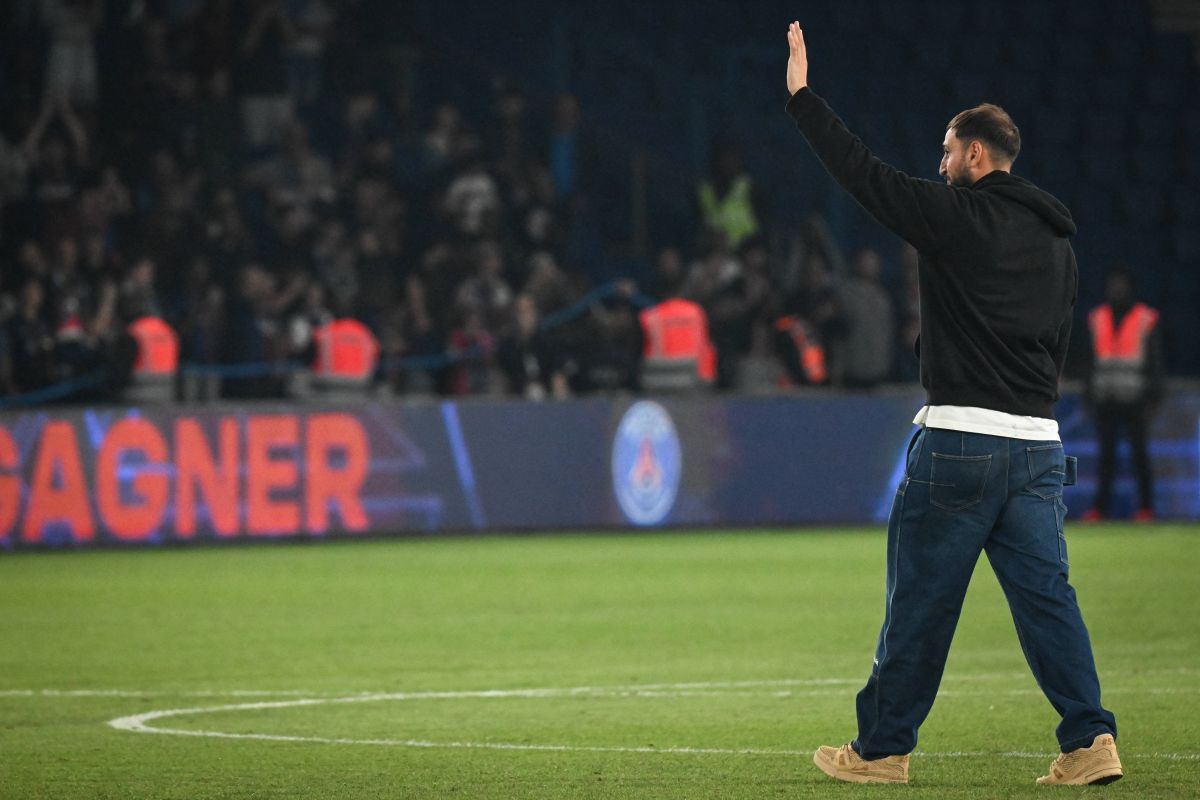 Gianluigi Donnarumma și-a luat rămas bun de la fanii lui PSG pe Parc des Princes