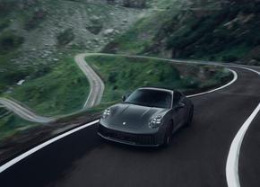 Spectaculos! Primul din cele 10 modele de Porsche 911 Carrera „Tribute to Transfăgărașan” a fost livrat proprietarului român