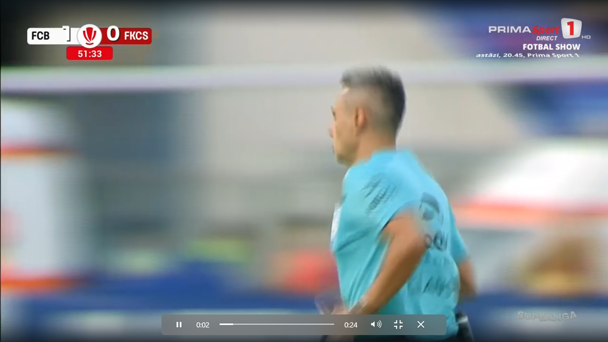 Horațiu Feșnic a uitat cartonașele la vestiare. La propriu! Moment stânjenitor în timpul meciului Botoșani - Csikszereda