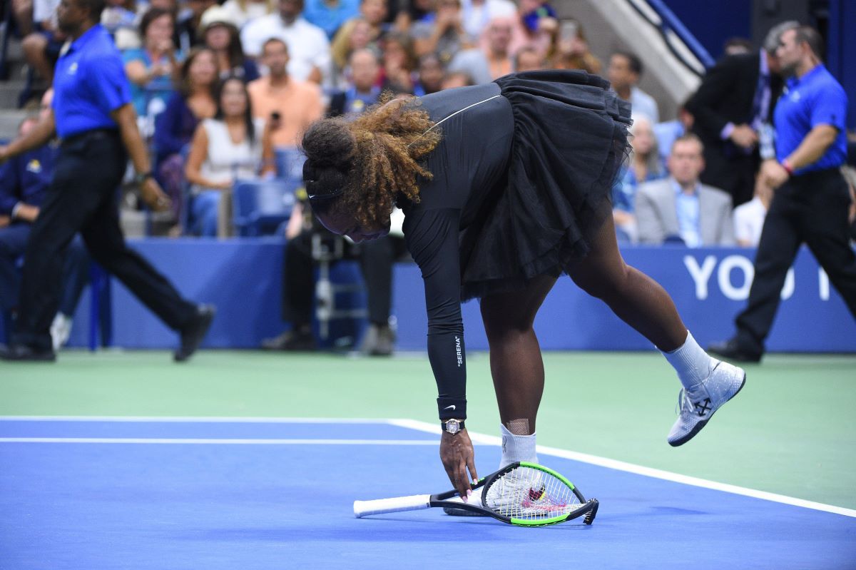 Finala de la US Open în care o tânără de 20 de ani și-a învins idolul, dar controversa a acaparat prim-planul » Între lacrimile lui Osaka și furia Serenei