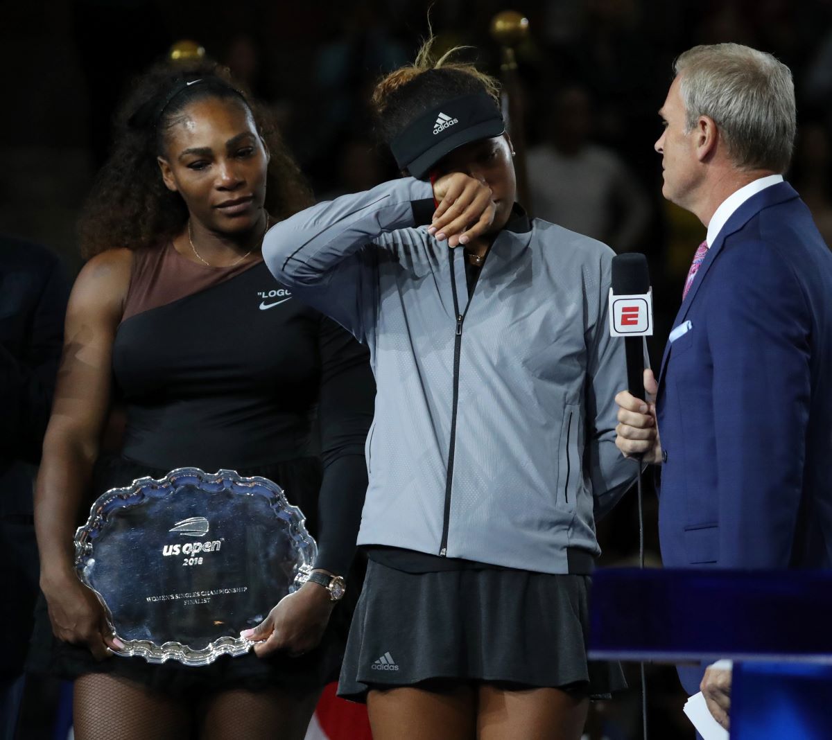 Finala de la US Open în care o tânără de 20 de ani și-a învins idolul, dar controversa a acaparat prim-planul » Între lacrimile lui Osaka și furia Serenei