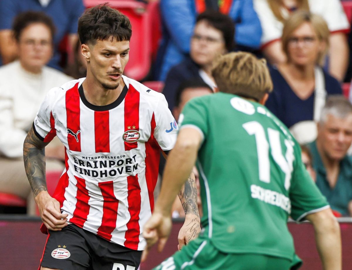 Șase goluri în PSV - Groningen » Dennis Man a debutat! Înlocuitorul lui a marcat o „dublă” după pauză