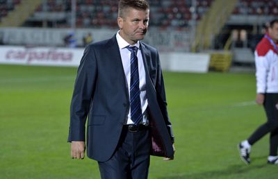 UTA - DINAMO // Dusan Uhrin se teme de UTA: „Voi folosi echipa bună” + ce se întâmplă cu Fabbrini