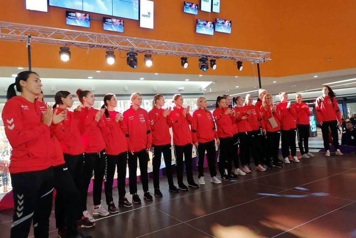 Start către EURO 2020: naționala de handbal joacă împotriva Ucrainei la Brașov: „Trebuie să arătăm un handbal de calitate” » Meci special pentru Dumanska