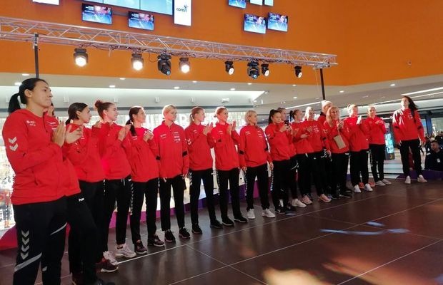 Start către EURO 2020: naționala de handbal joacă împotriva Ucrainei la Brașov: „Trebuie să arătăm un handbal de calitate” » Meci special pentru Dumanska
