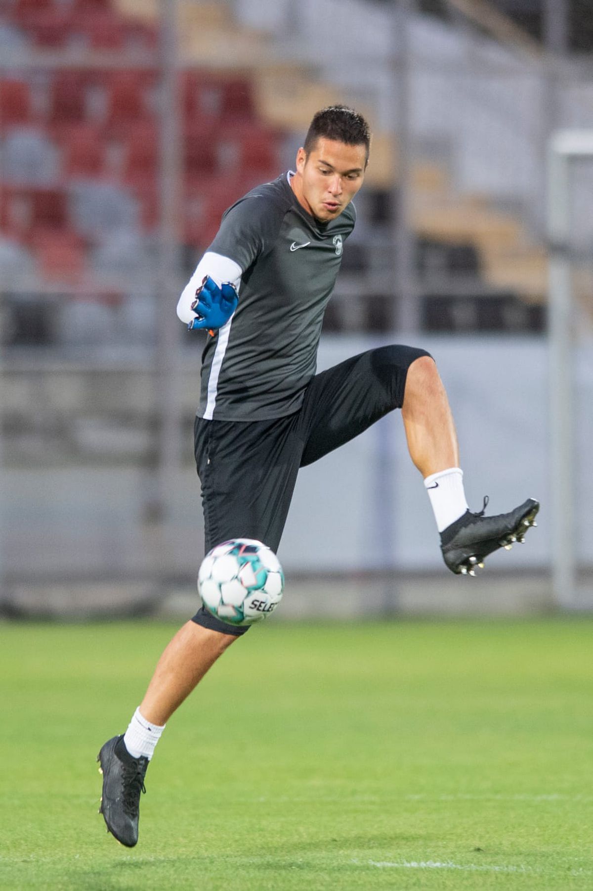 FCSB - SLOVAN LIBEREC. FOTO + VIDEO Cehii au efectuat antrenamentul oficial înaintea meciului decisiv cu roș-albaștrii