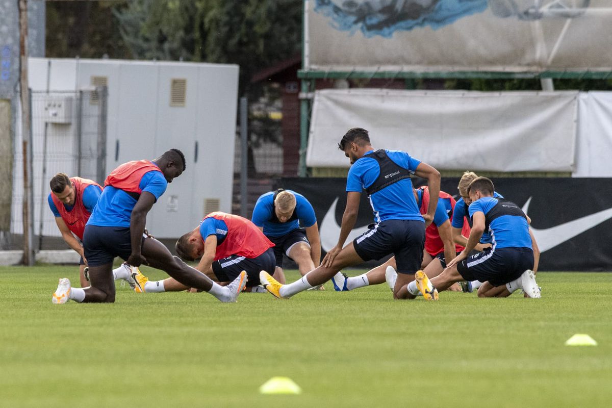 FCSB - SLOVAN LIBEREC. FOTO + VIDEO Cehii au efectuat antrenamentul oficial înaintea meciului decisiv cu roș-albaștrii