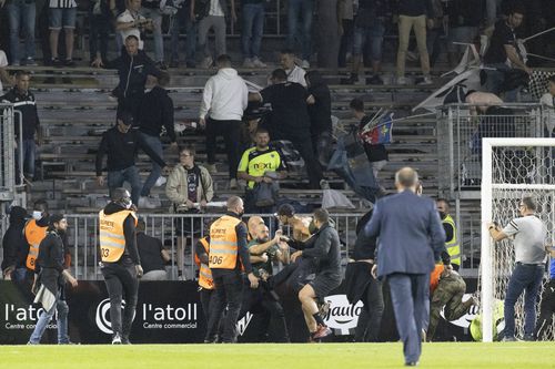 Incidente după meciul Angers - Marseille! //  sursa foto: Imago