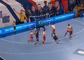 PSG - Dinamo 41-30 » Torent de goluri peste Dinamo! Fără antrenor pe bancă, dinamoviștii sunt învinși clar în Liga Campionilor. Clasamentul actualizat