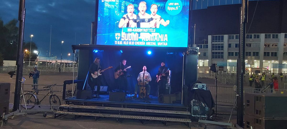 Finlanda - România » Primele imagini de la stadion cu fanii români