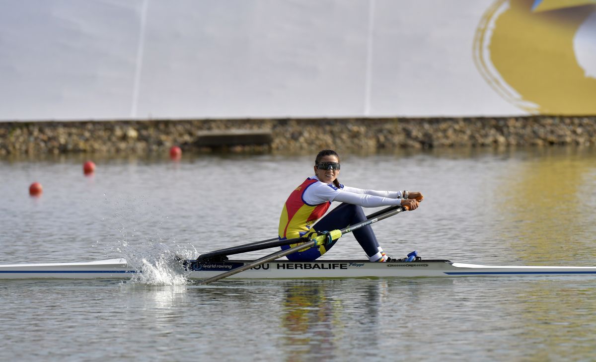 AUR pentru România la Mondialele de la Racice! Ionela Cozmiuc, cursă tactică perfectă și primul titlu mondial pentru delegația noastră