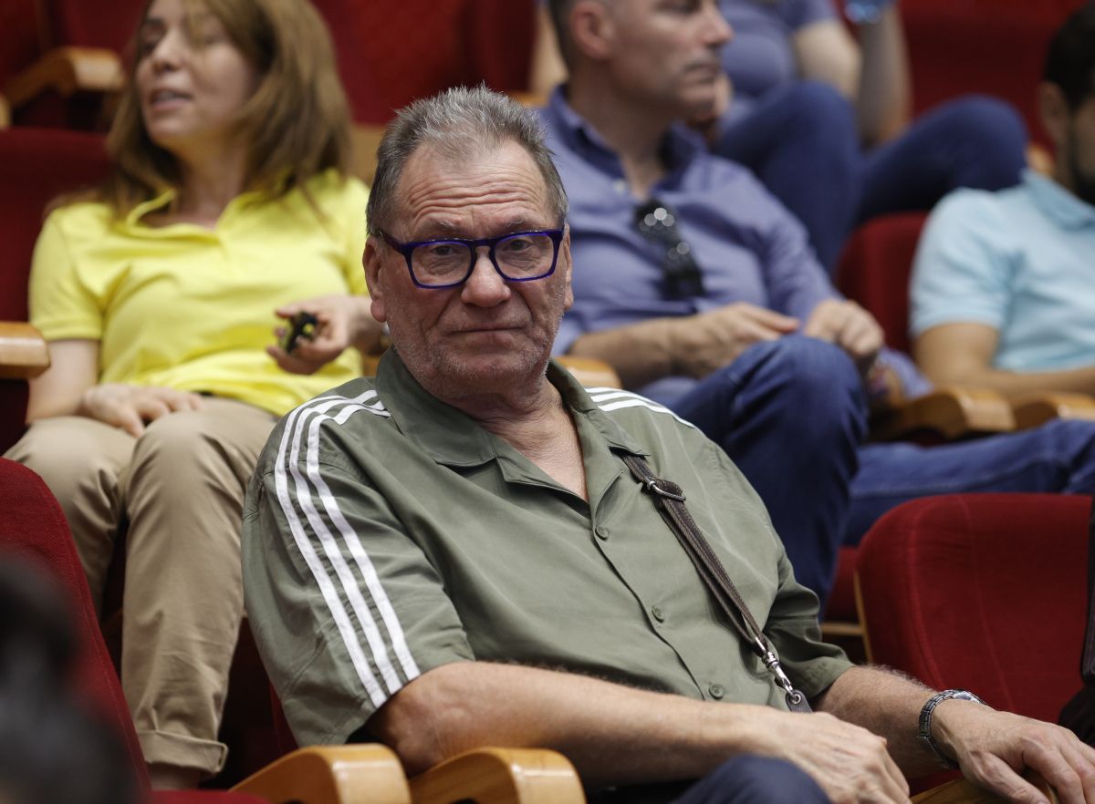 CSM București - Gyor 23-27 » Gyor, încă o dată prea puternică pentru campioana României. Victorie de control într-o Polivalentă plină