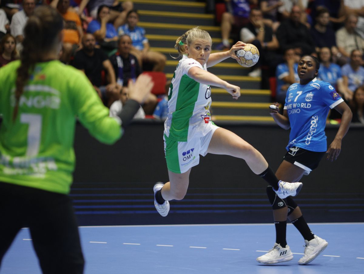 CSM București - Gyor 23-27 » Gyor, încă o dată prea puternică pentru campioana României. Victorie de control într-o Polivalentă plină