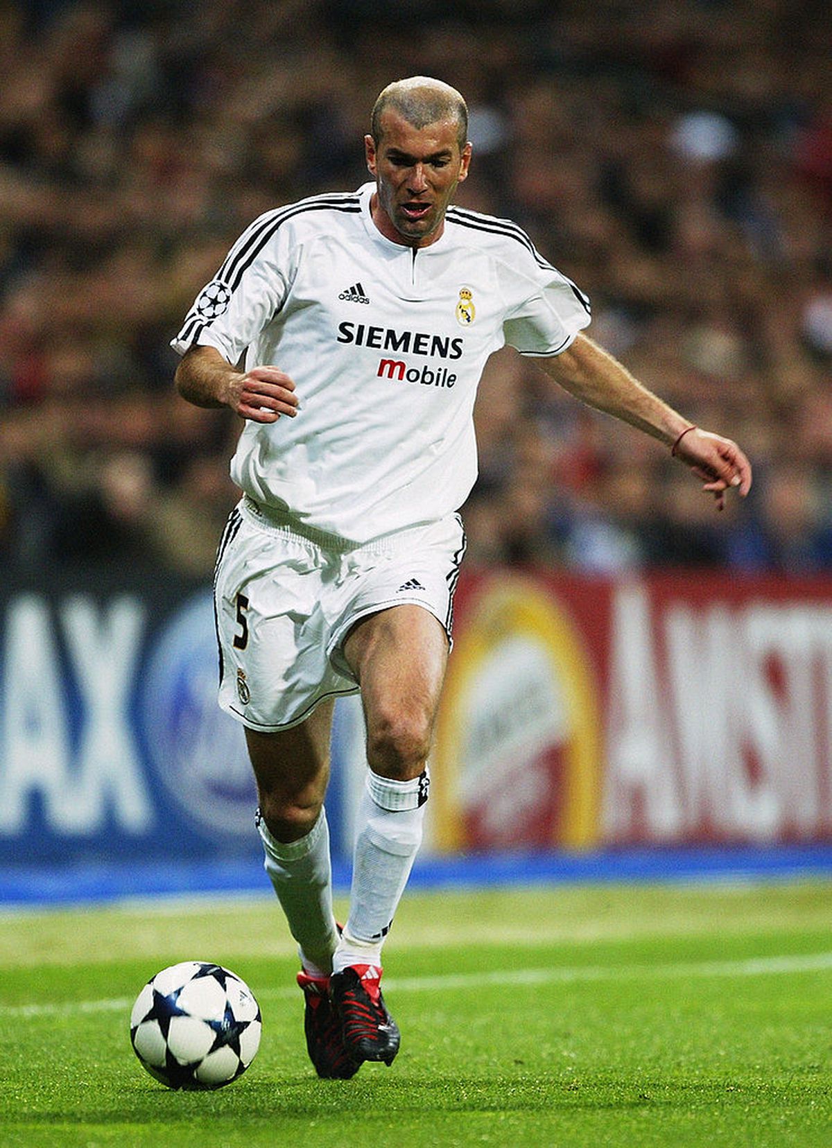 Zinedine Zidane, mutare iminentă! Vânzarea unui club mare îl readuce în circuit pe triplul câștigător al Ligii Campionilor!