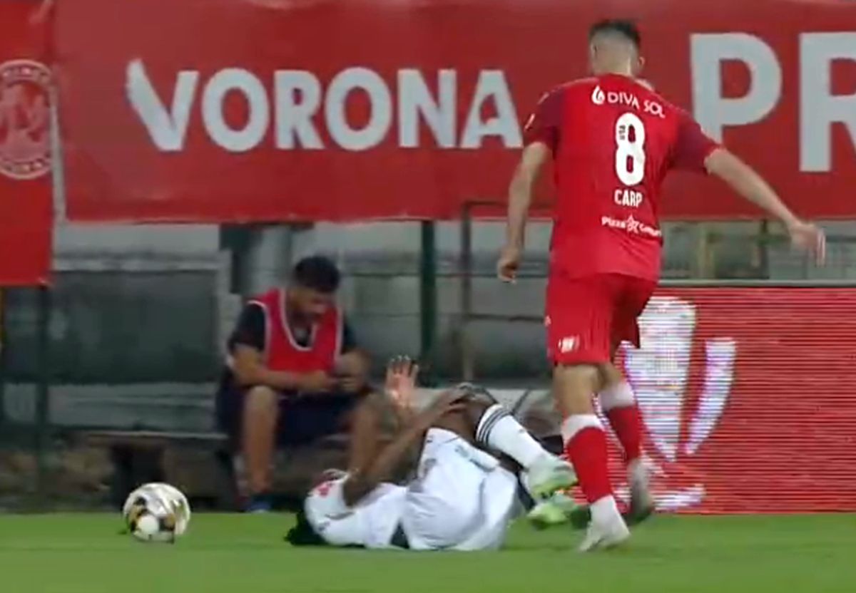 FC Botoșani - UTA cartonaș roșu Cătălin Carp