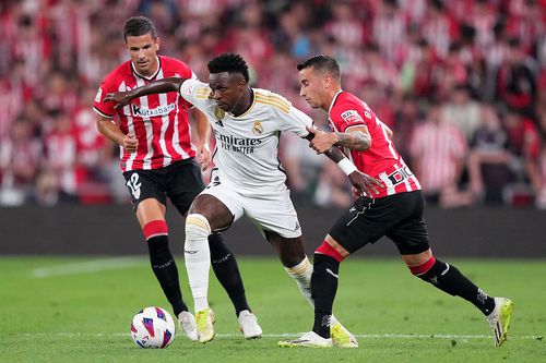 Vinicius Junior, în echipamentul alb // foto: Guliver/gettyimages