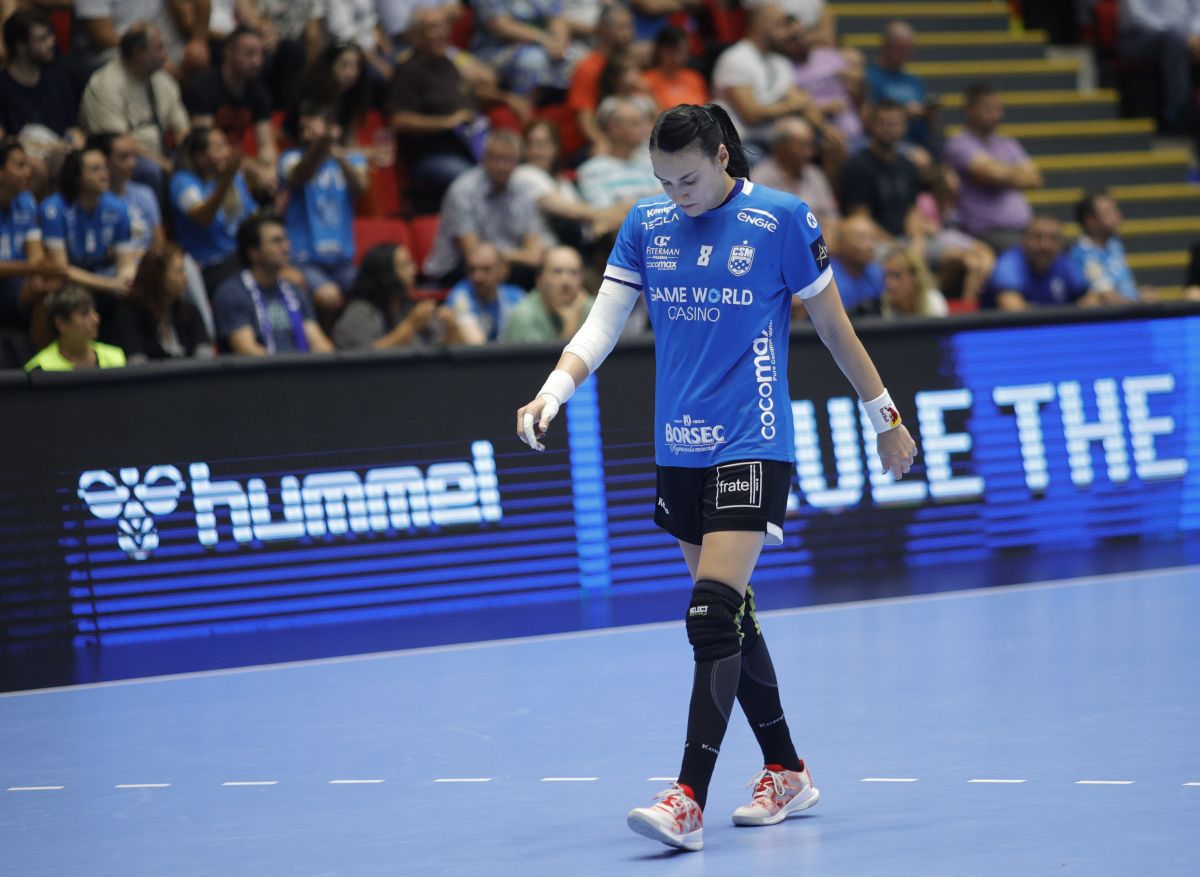 CSM București - Gyor 23-27 » Gyor, încă o dată prea puternică pentru campioana României. Victorie de control într-o Polivalentă plină