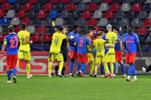 Fabrizio Baiano, mijlocașul central de la Petrolul, a suferit o ruptură a ligamentelor încrucișate în meciul cu FCSB, scor 1-1/ foto Cristi Preda (GSP)