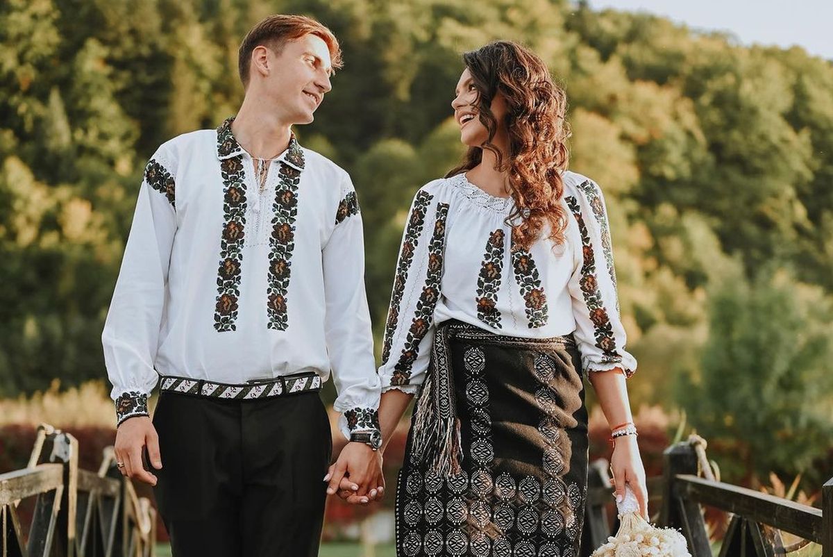 Maria și Florin Lehaci s-au căsătorit religios în Bucovina