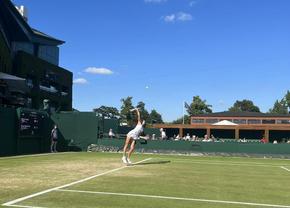 Una dintre marile speranțe ale tenisului românesc, campioană la Wimbledon, are o maturitate formidabilă în discurs: „Sacrificiile nici nu se simt”