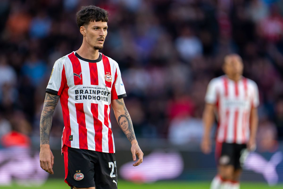 Olandezii au dat verdictul despre Dennis Man: „Aparent nu este suficient” » Românul mai poate primi o lovitură la PSV
