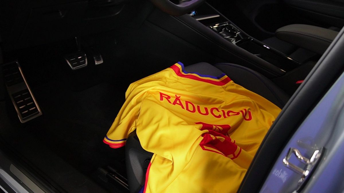 Florin Răducioiu a semnat! Este al doilea din Generația de Aur, după Gică Hagi