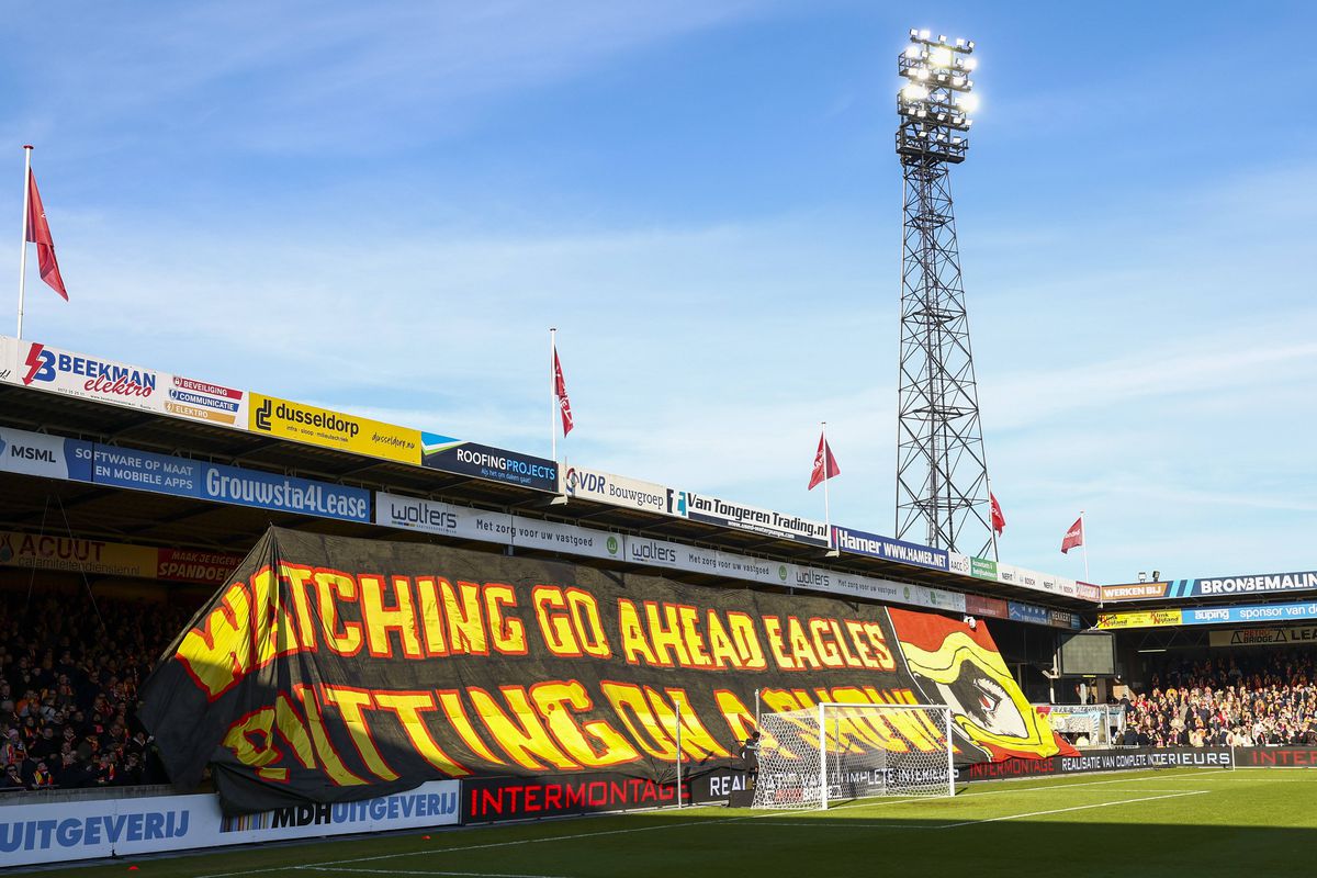 Defensivă compactă, centru puternic, joc fără faulturi » Cine este Go Ahead Eagles, revelația Olandei, care a scris istorie în 2025